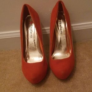 Multi-color blocked heels